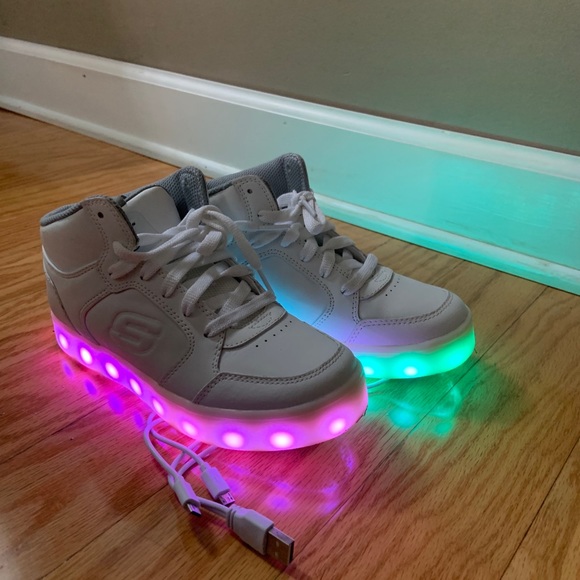 sketchers kids runners